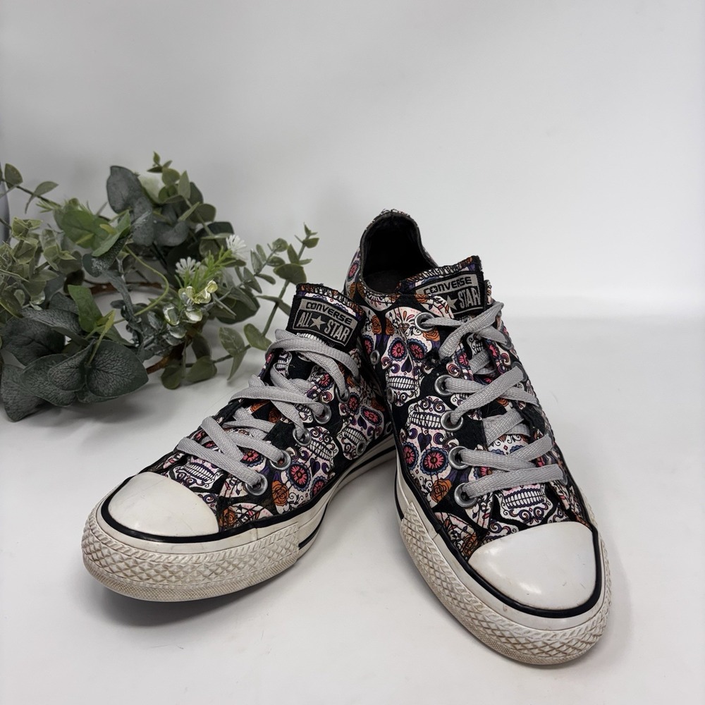 Converse Chuck Taylor All-Star Low-Top Sneakers Womens Size 7 Sugar Skull Mens 5